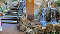 La Quinta Cliffhouse outside