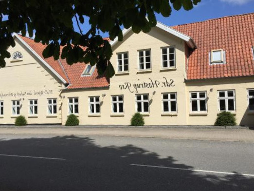 Christie's Sdr. Hostrup Kro Mad