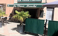 Le Vieux MarchÉ outside