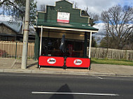 Birch and Perch Coffee Shop outside