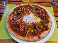 Vince's Pizza food