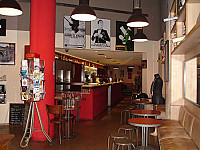 La Cantine de la Cigale inside