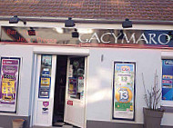 Le Gacymaro outside