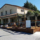 Auberge Des Salèlles outside