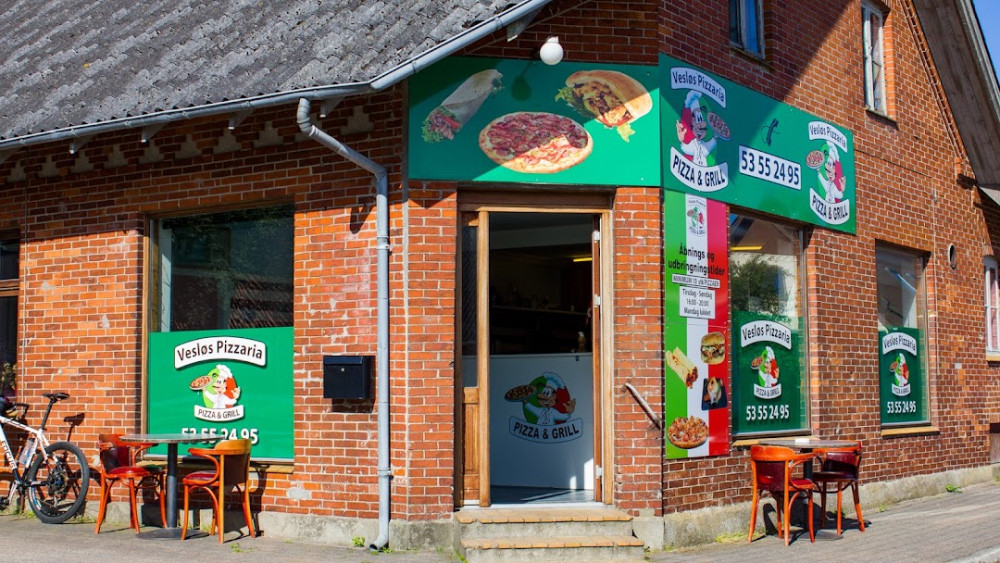 Vesloes Pizzaria Udenfor