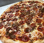 Pavone's Pizza food