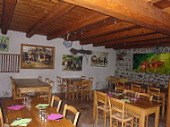 Auberge Des Pich's food