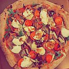 loussa pizza food