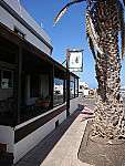 Bike Stop Cafe outside