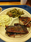 Vic's -b-que food