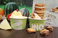 Doms Frozen Yogurt food