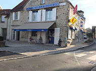 Cafe de la Mairie outside