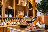 Weinwirtschaft Franz Keller & Weinshop food