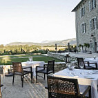 Château Les Oliviers De Salettes food