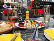 Piazza Aviano Ristorante-Pizzeria-Biergarten inside