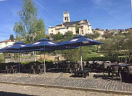 Café Pont De La Pierre outside