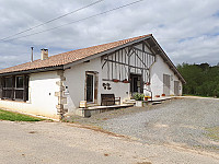 Ferme Auberge de Thoumiou outside