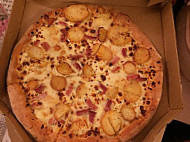 Domino's Pizza food