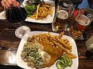 Kleines Wirtshaus food