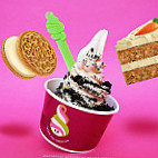 Menchie's Frozen Yogurt food