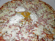 Pizza Casa food