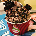 Menchie's Frozen Yogurt food