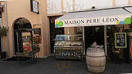 Maison Père Léon outside