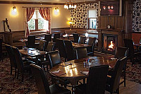 The Telford Arms inside