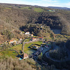 Logis Auberge Des 3 Ponts outside