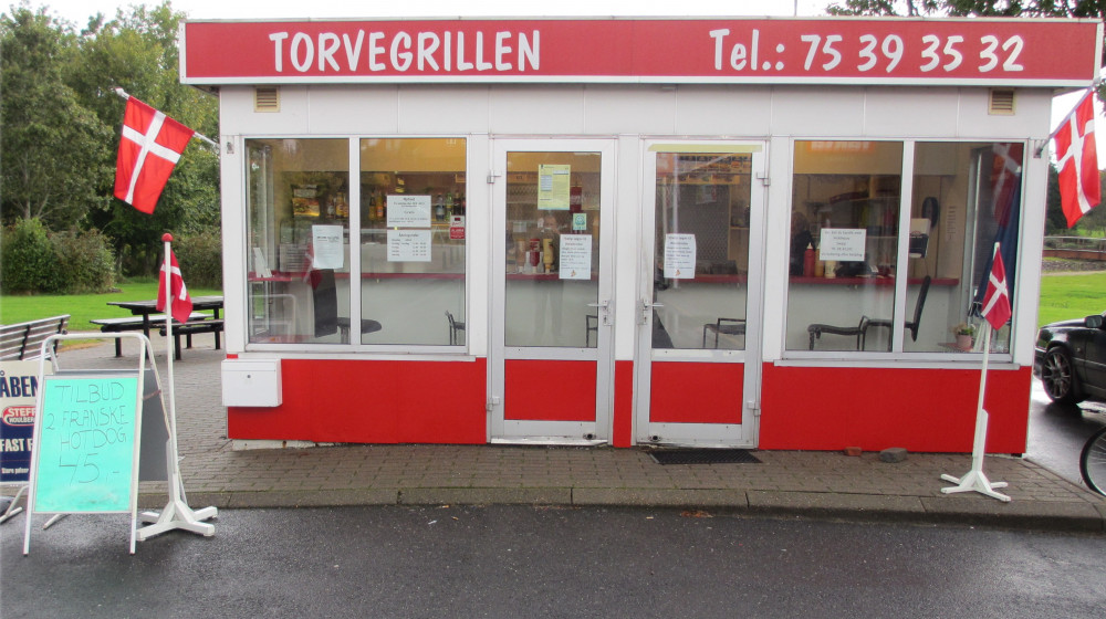Torvegrillen Udenfor