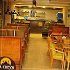 La Cueva inside