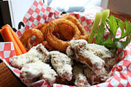 Wing'n It - Kenmount food