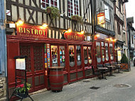 Le Bistrot de Bernay outside