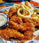 Hooters food