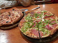 Pizzeria Dolomiti food