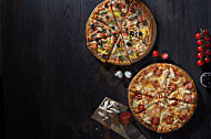 Domino's Pizza Rochefort food