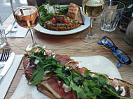 Le Pain Quotidien food