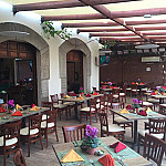 El Mesa³n Del Molino inside