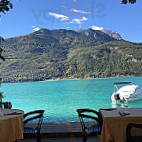 Port Et Lac food