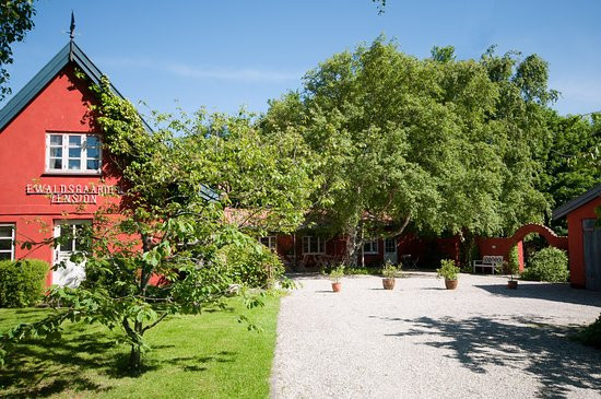 Ewaldsgaarden Udenfor