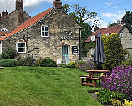 The Grapes Country Inn inside