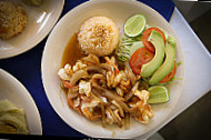 Mariscos La Palmita food