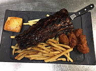 Montana's BBQ & Bar food