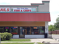 Fish Hut outside