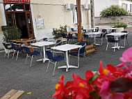 Restaurant Les Platanes food