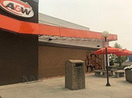 A&W outside