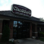 Cheddar's Scratch Kitchen outside