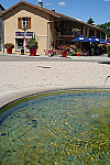 L'auberge Du Lavoir outside