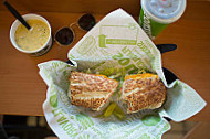 Quiznos food