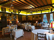 Restaurant Ecu De France food